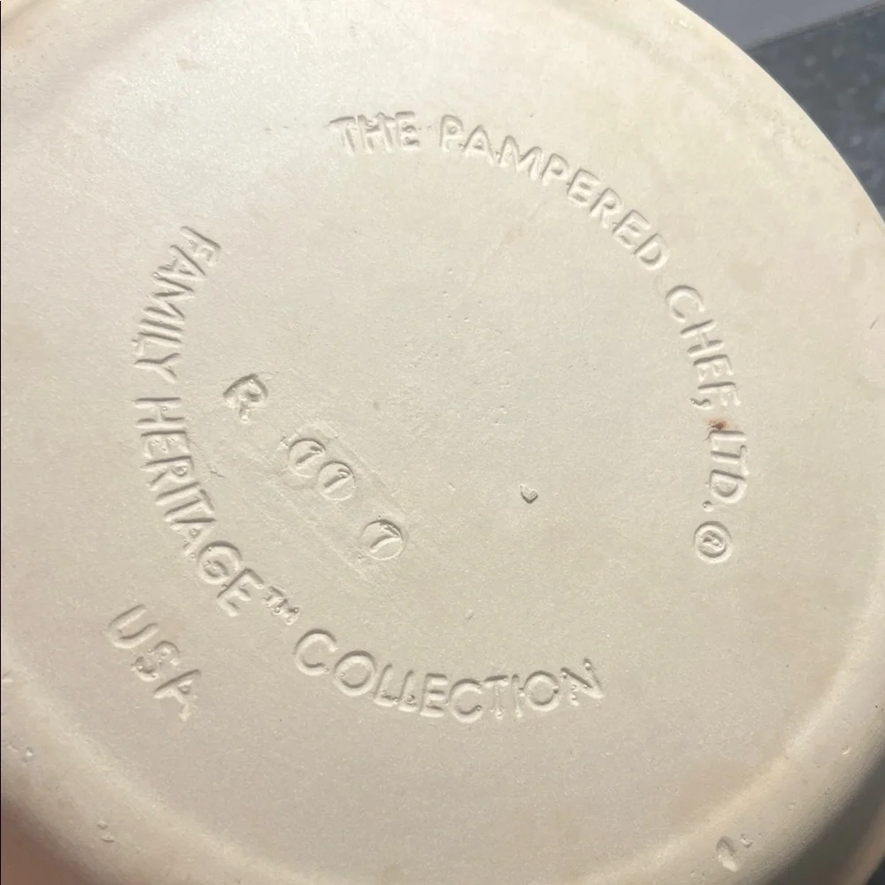 Pampered Chef pie plate
